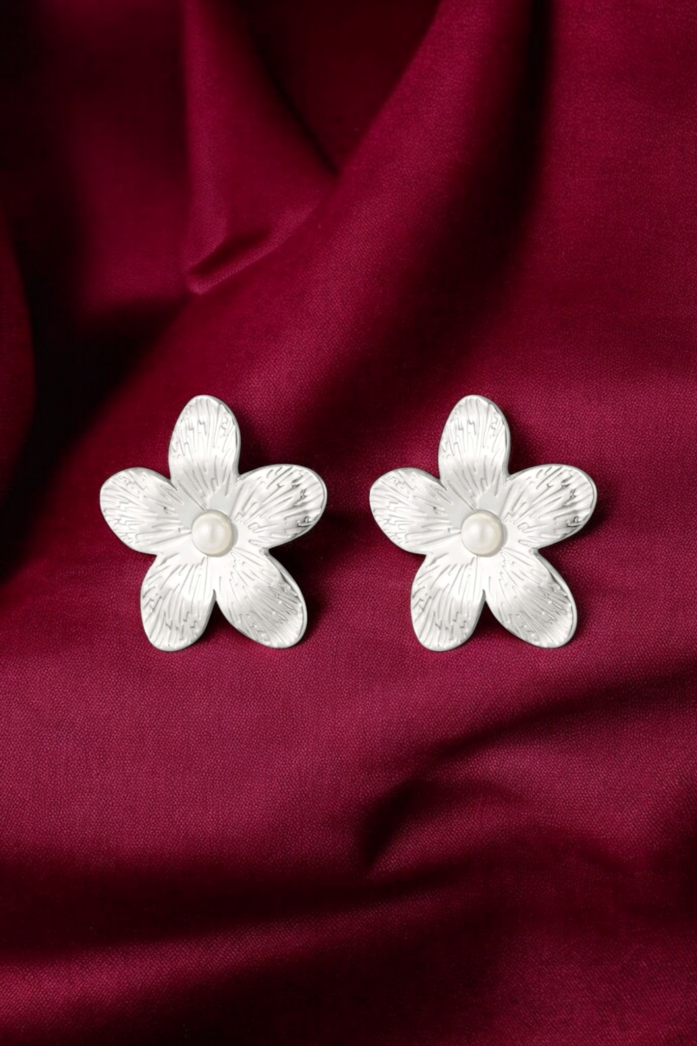 Oorbellen Pearly Flower (9867393532241)