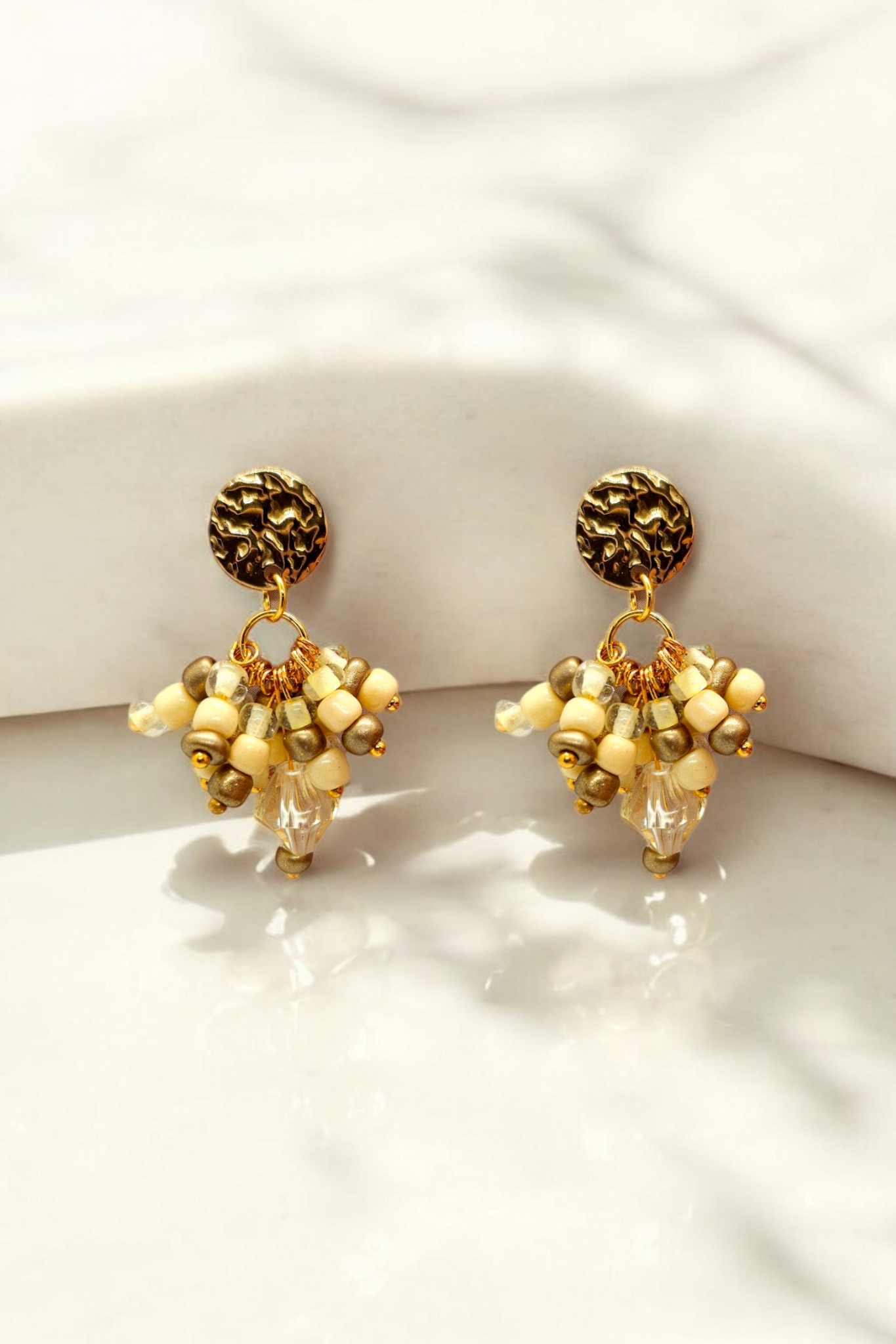 Oorbellen Poms Gold (9867141972305)