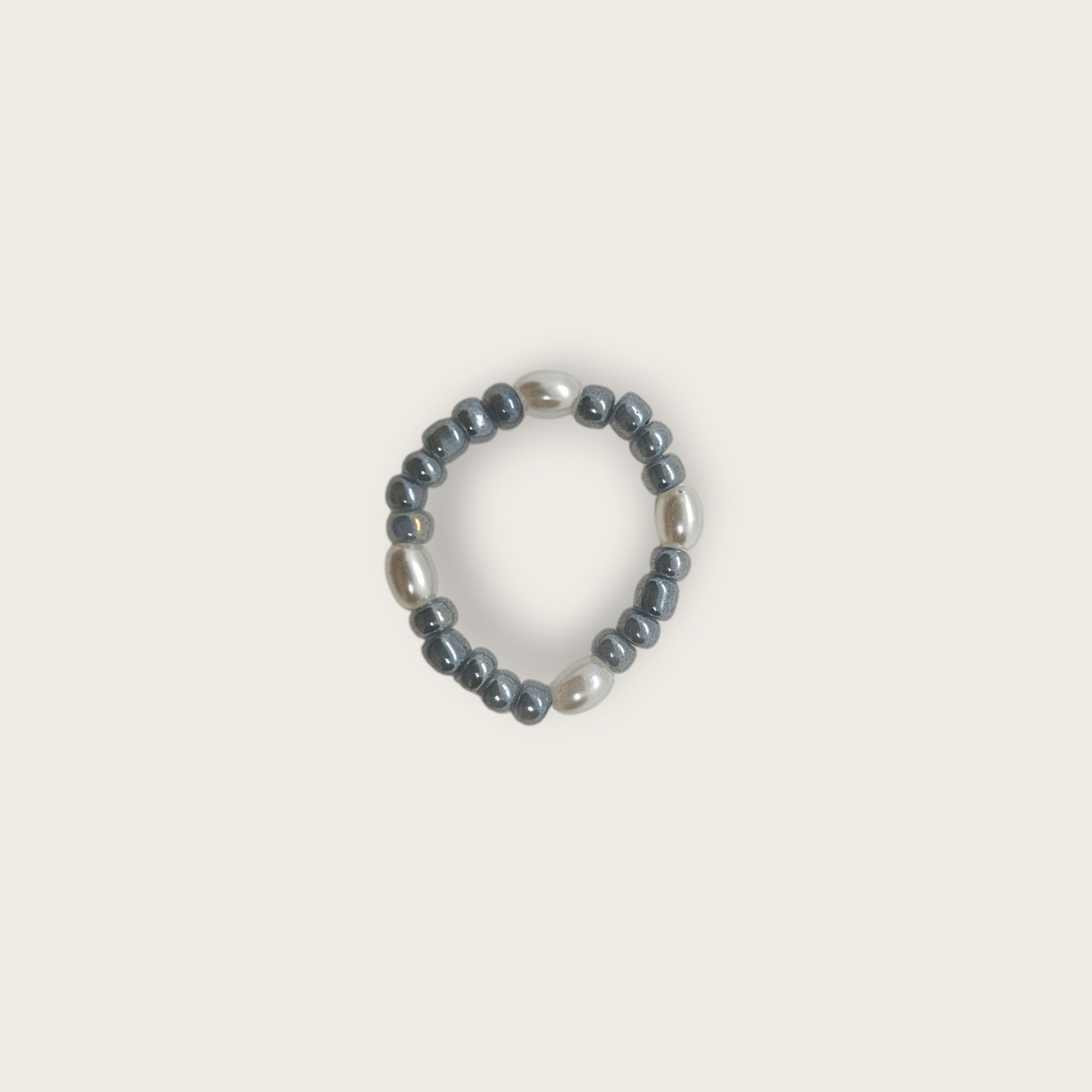 Elastieken ring met namaak parels 